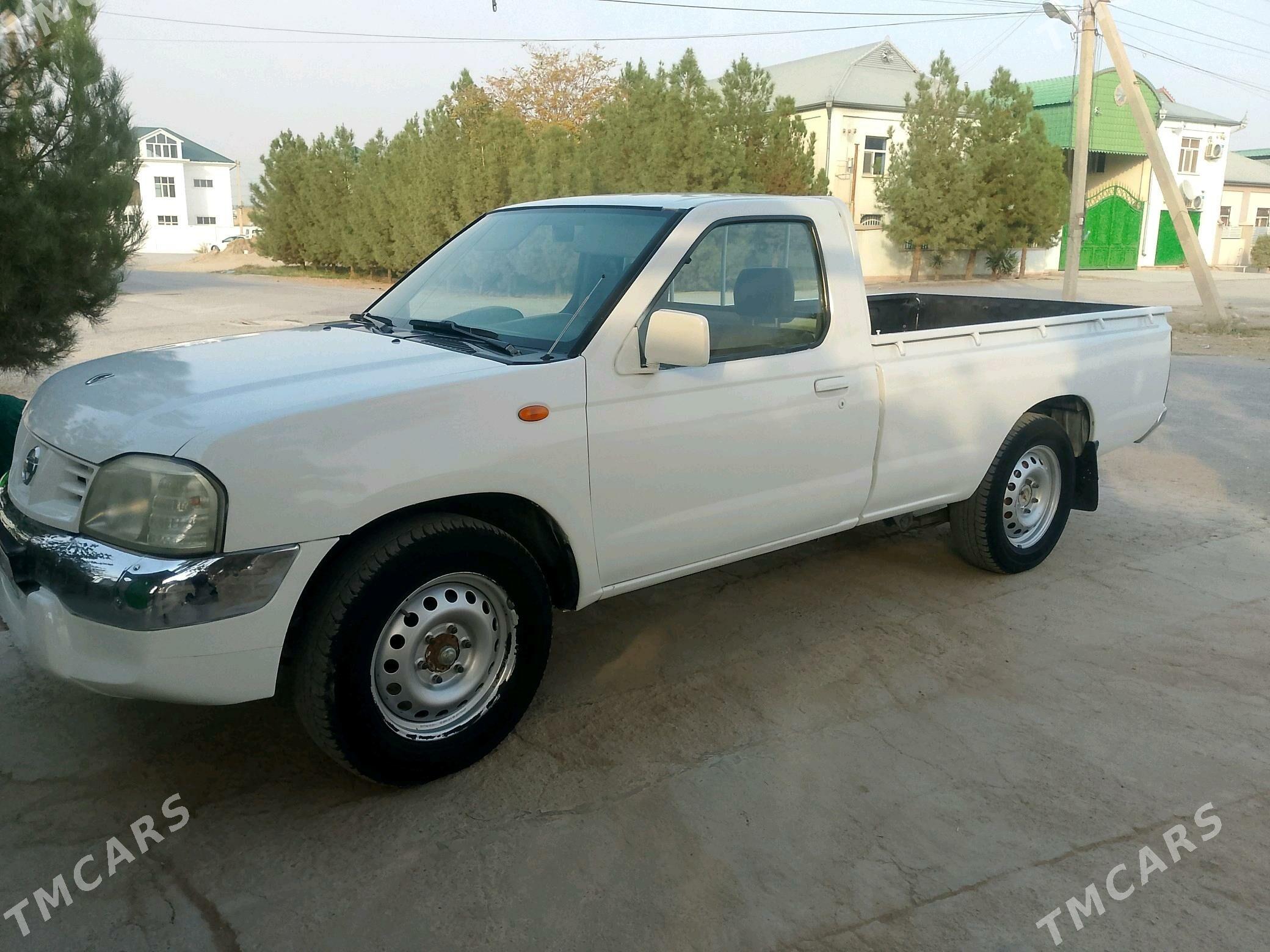 Nissan Navara 2008 - 130 000 TMT - Кака - img 5