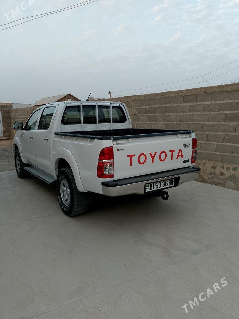 Toyota Hilux 2006 - 250 000 TMT - Bereket - img 5