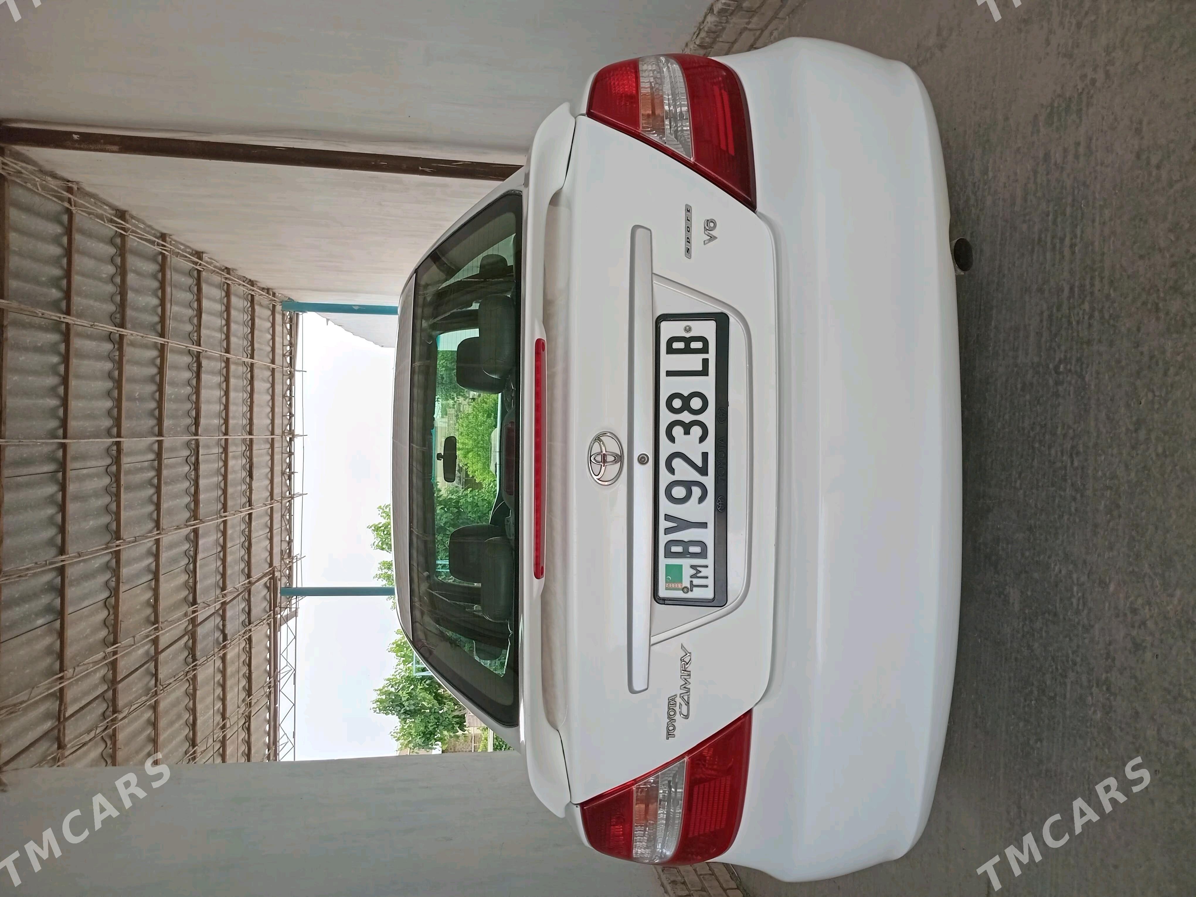 Toyota Camry 2002 - 140 000 TMT - Halaç - img 3