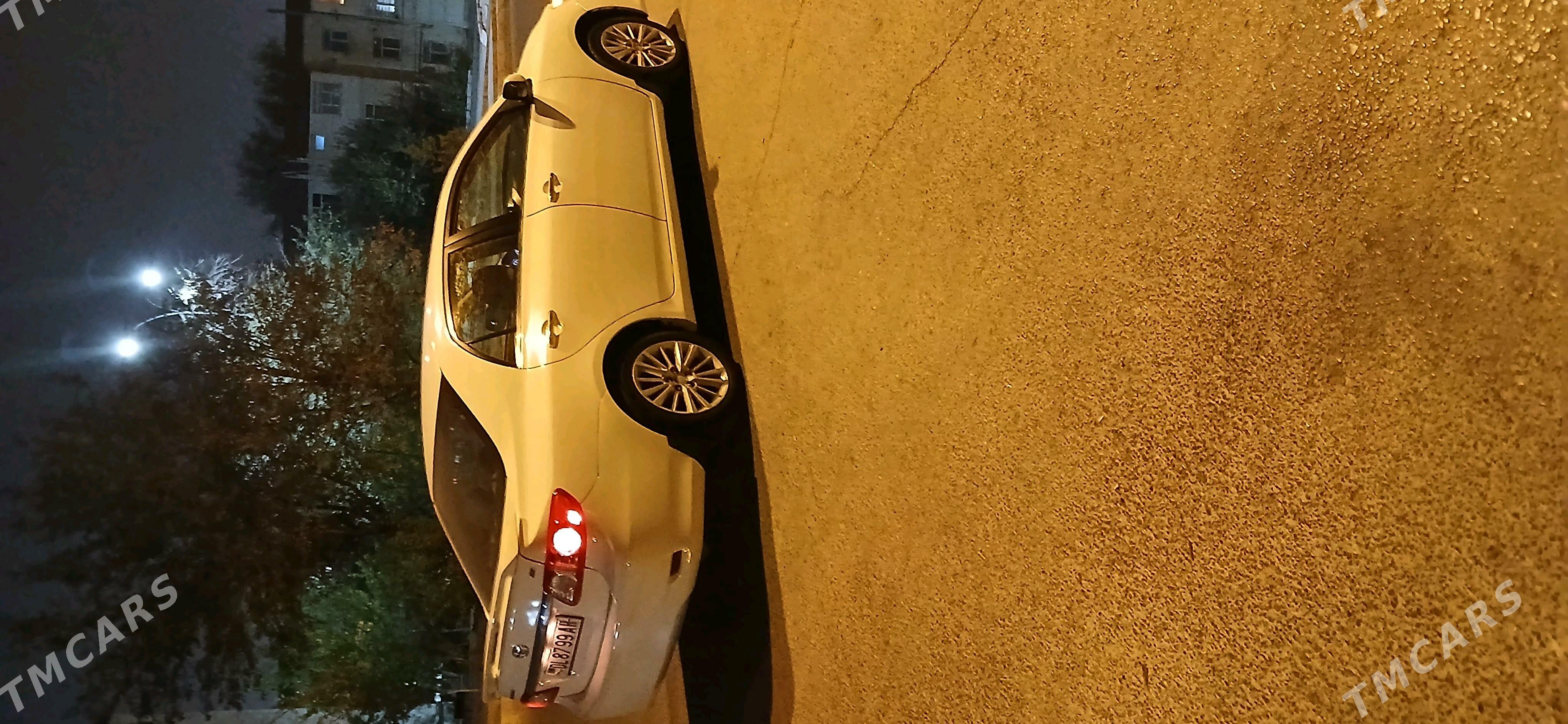 Toyota Corolla 2012 - 168 000 TMT - 3 мкр - img 2