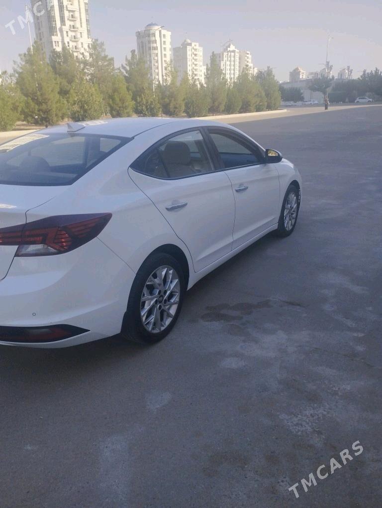 Hyundai Elantra 2019 - 250 000 TMT - Мир 2 - img 2