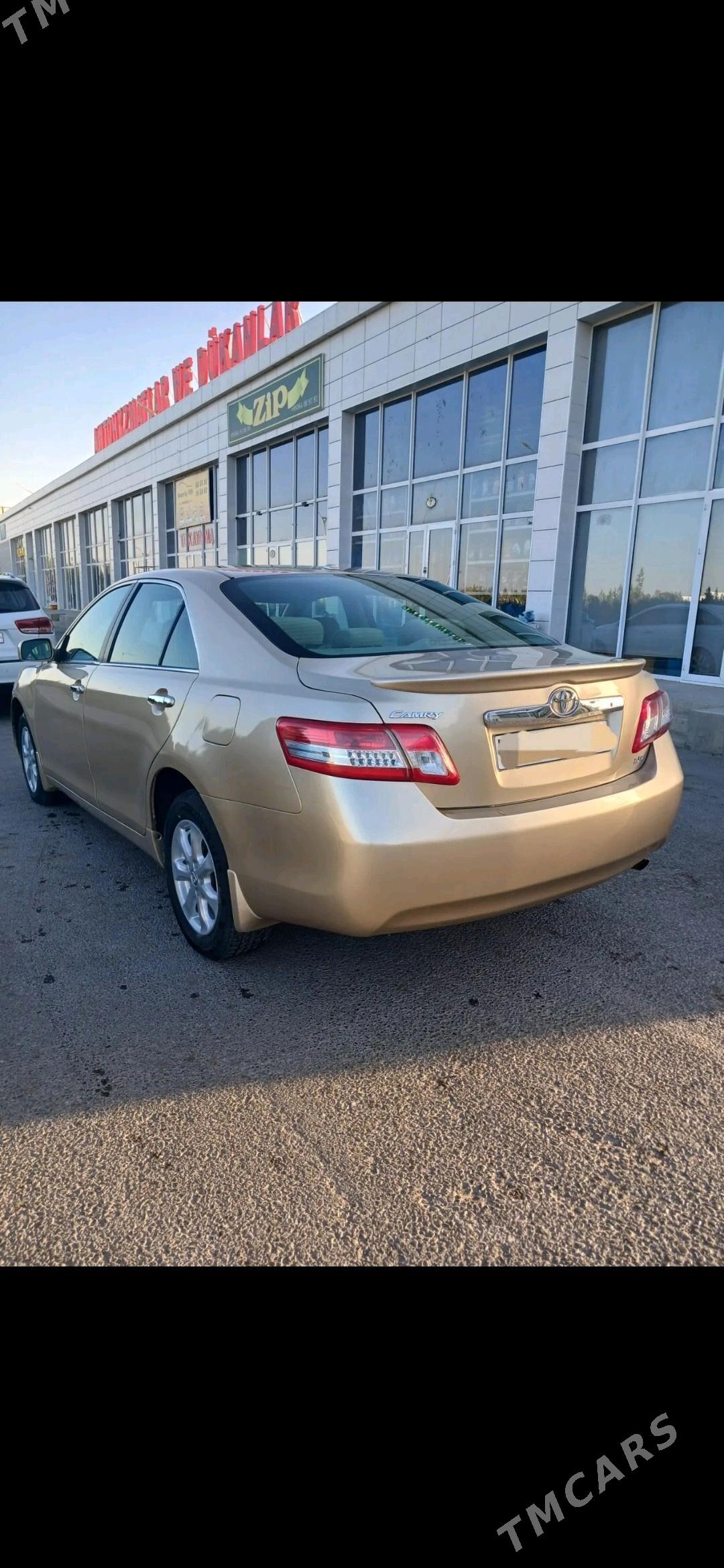 Toyota Camry 2011 - 250 000 TMT - Теджен - img 7