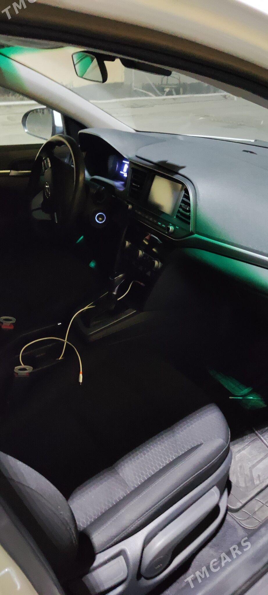 Hyundai Elantra 2020 - 225 000 TMT - Ашхабад - img 3