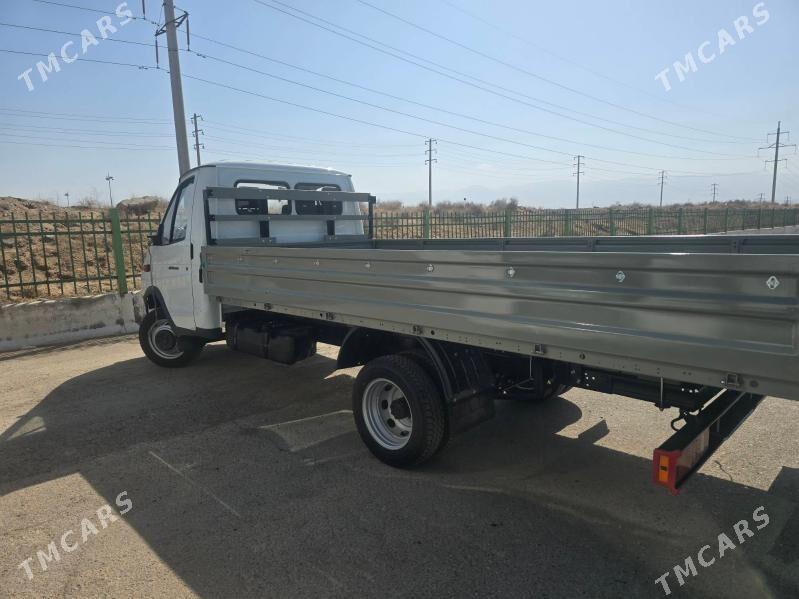 Gaz Gazel 2025 - 290 000 TMT - "Алтын Асыр" Гундогар базары ( Толкучка) - img 5