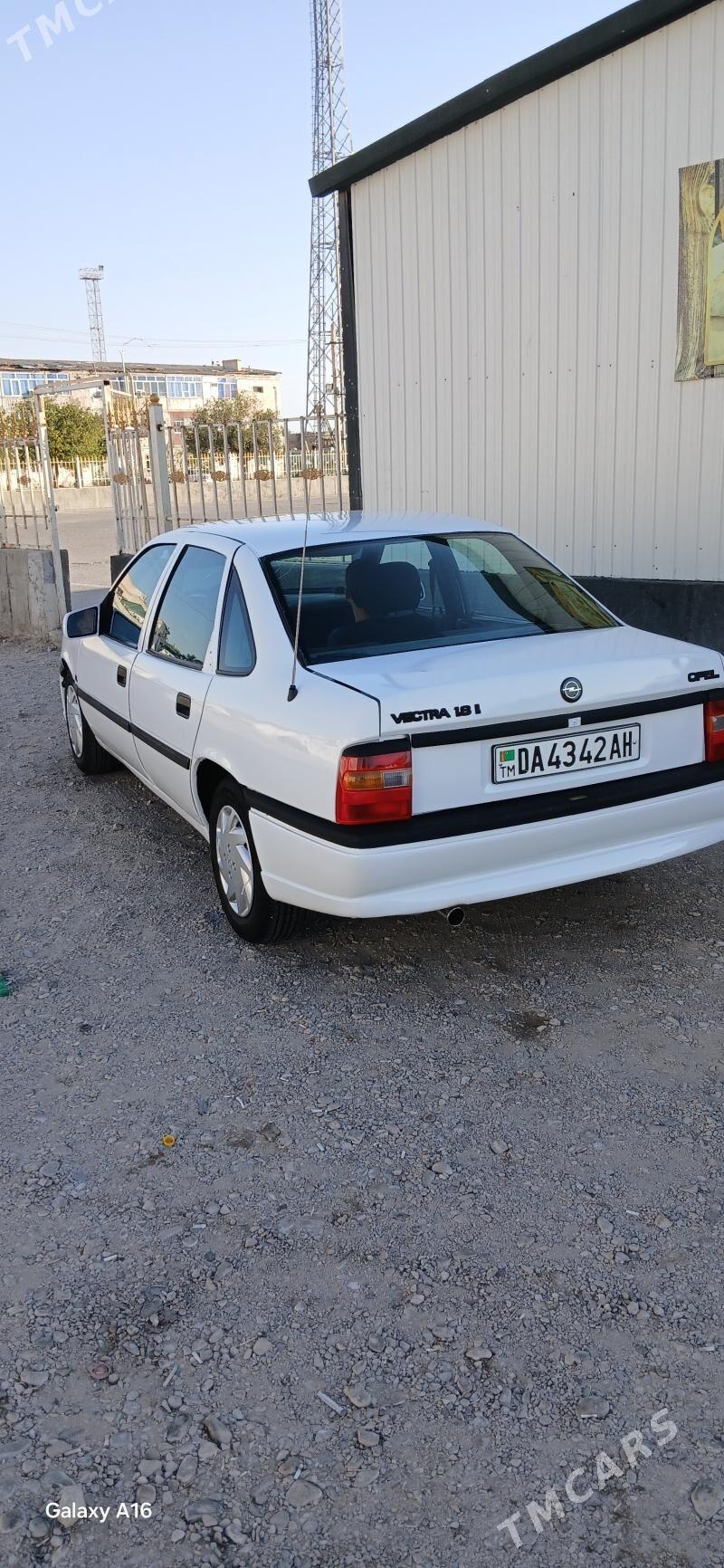 Opel Vectra 1993 - 36 000 TMT - Бахарден - img 4