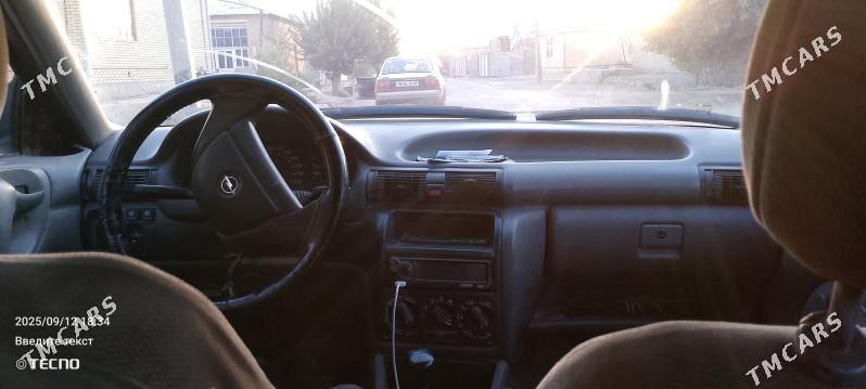 Opel Astra 1992 - 30 000 TMT - Mary - img 3