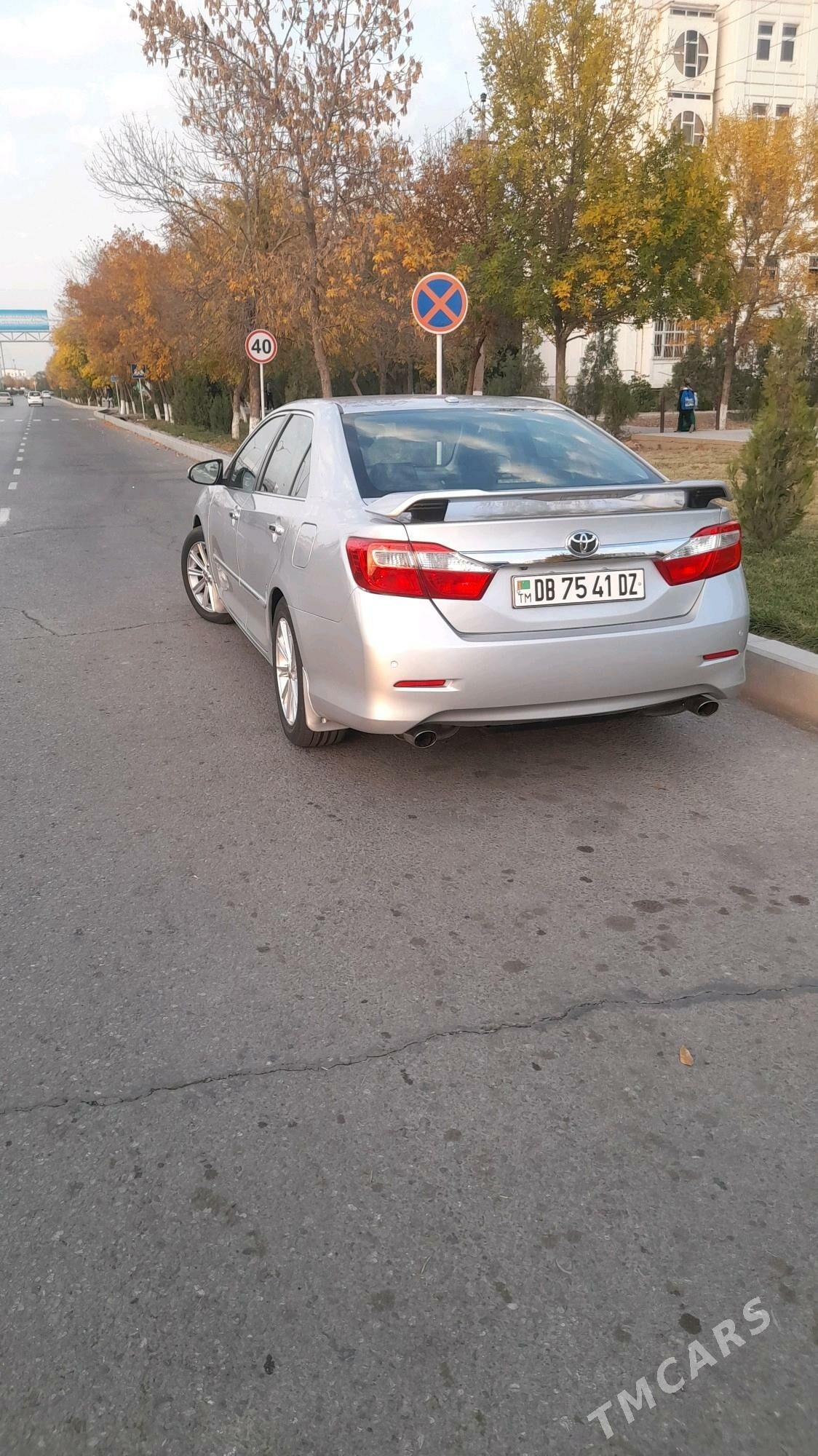 Toyota Camry 2012 - 240 000 TMT - Gubadag - img 1