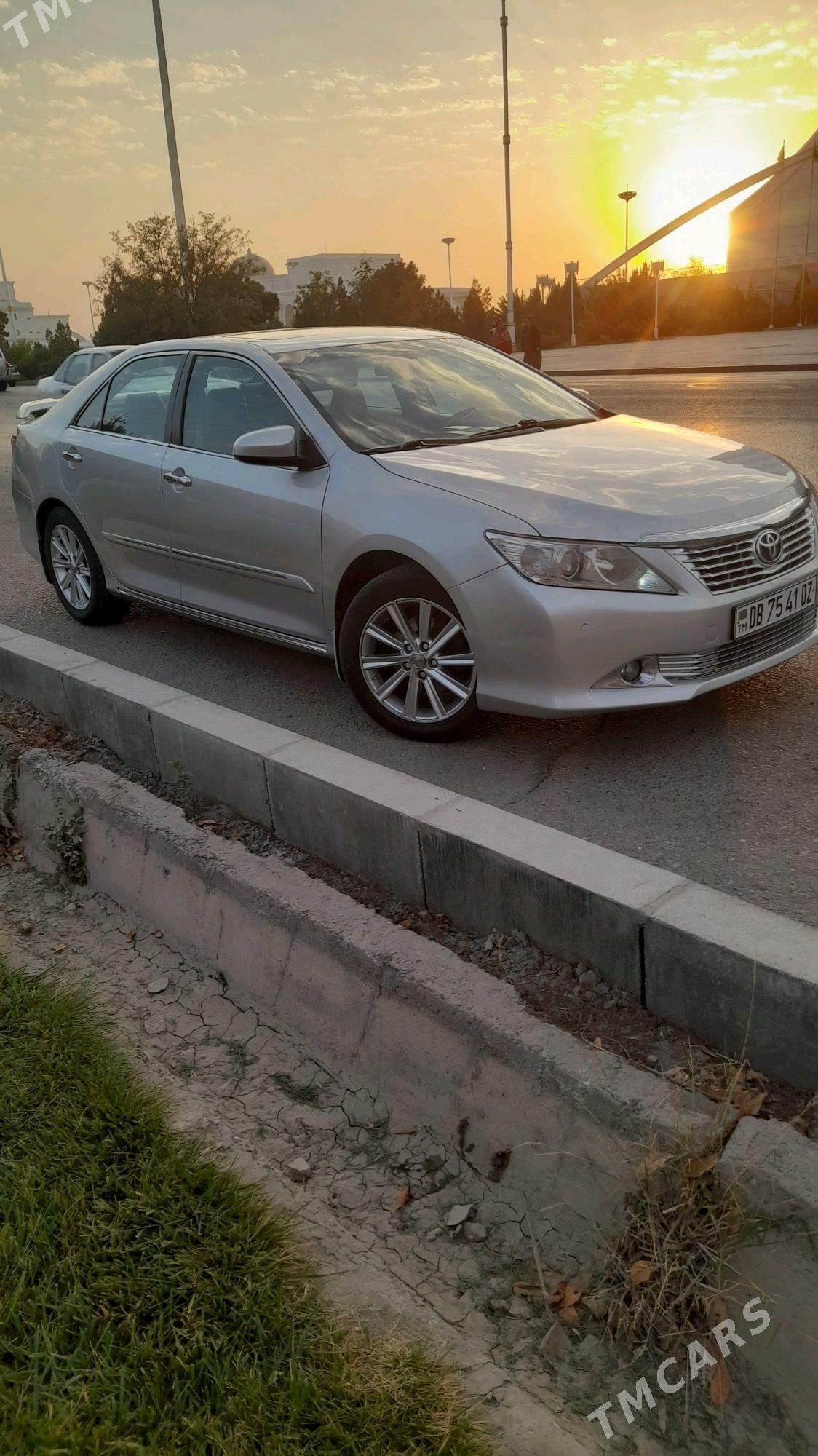 Toyota Camry 2012 - 240 000 TMT - Gubadag - img 3