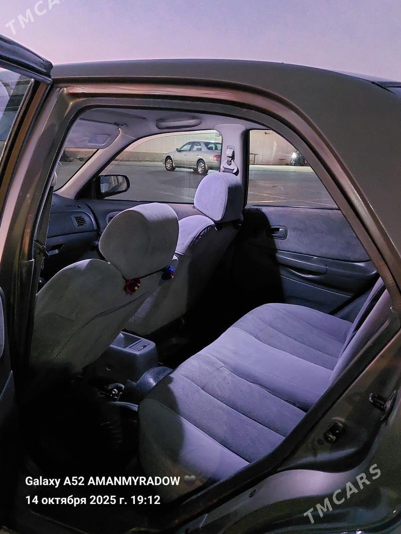 Mazda 323 1994 - 50 000 TMT - Балканабат - img 1