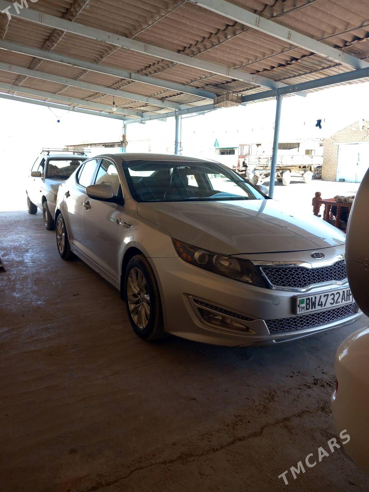 Kia Optima 2011 - 150 000 TMT - Ак-Бугдайский этрап - img 2