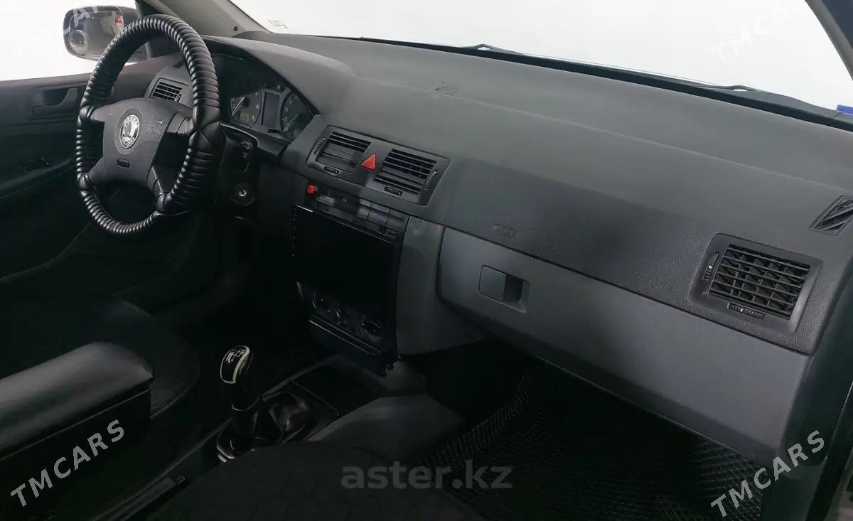 Skoda Fabia 2002 - 75 000 TMT - Ашхабад - img 1