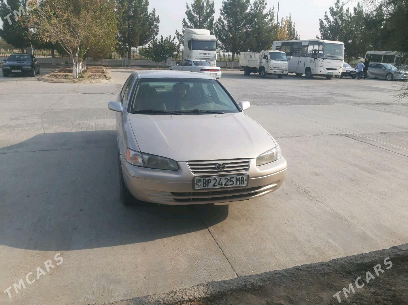 Toyota Camry 1998 - 140 000 TMT - Wekilbazar - img 3