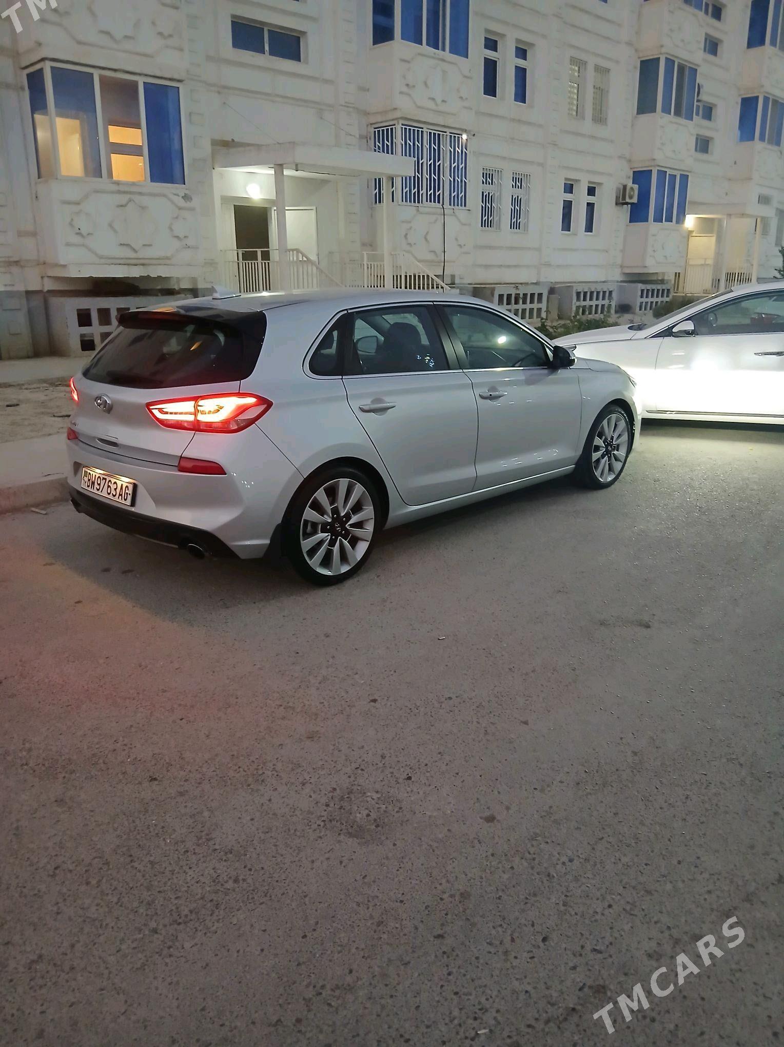 Hyundai Elantra GT 2017 - 215 000 TMT - Ашхабад - img 1