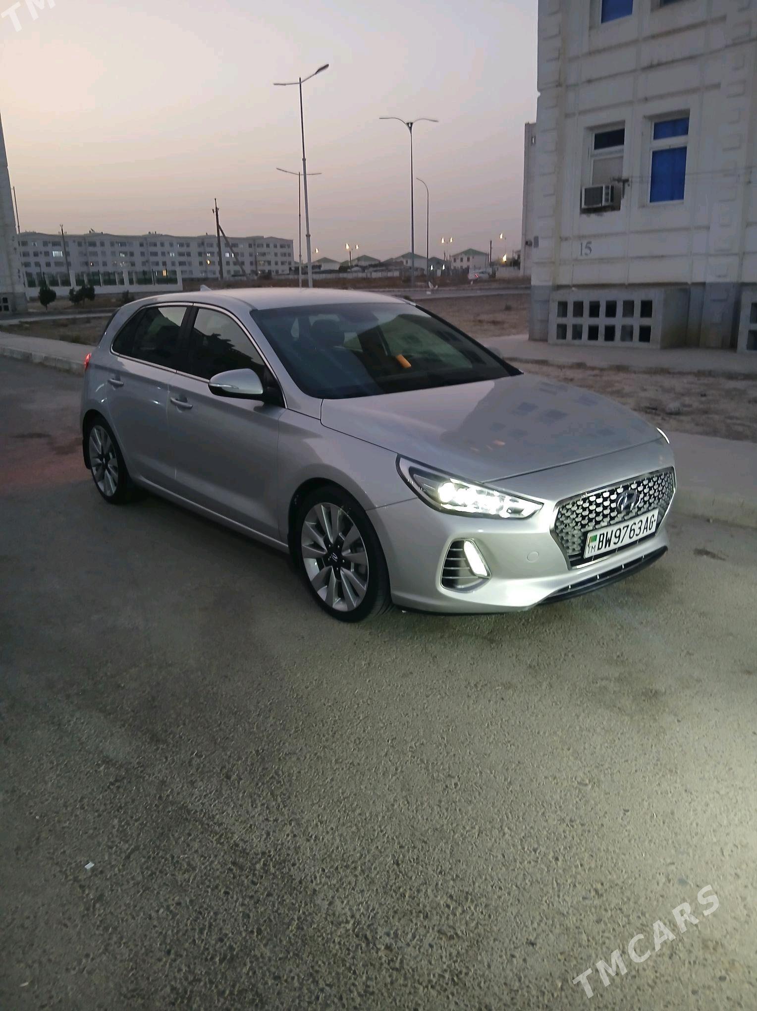Hyundai Elantra GT 2017 - 215 000 TMT - Ашхабад - img 6