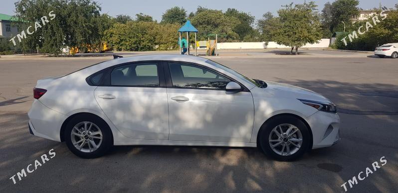 Kia Forte 2022 - 220 000 TMT - Байрамали - img 4