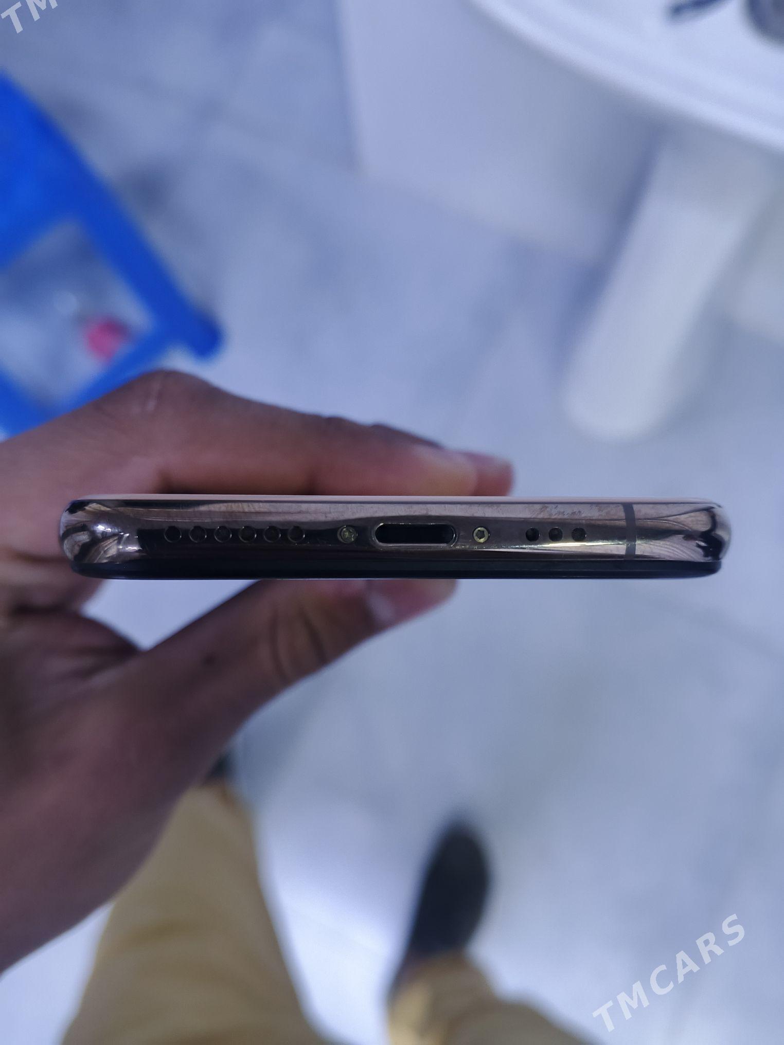 iphone xs ZAA - Mary - img 1