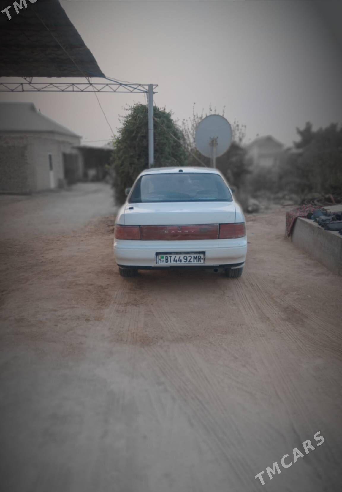 Toyota Camry 1991 - 41 000 TMT - Мары - img 1