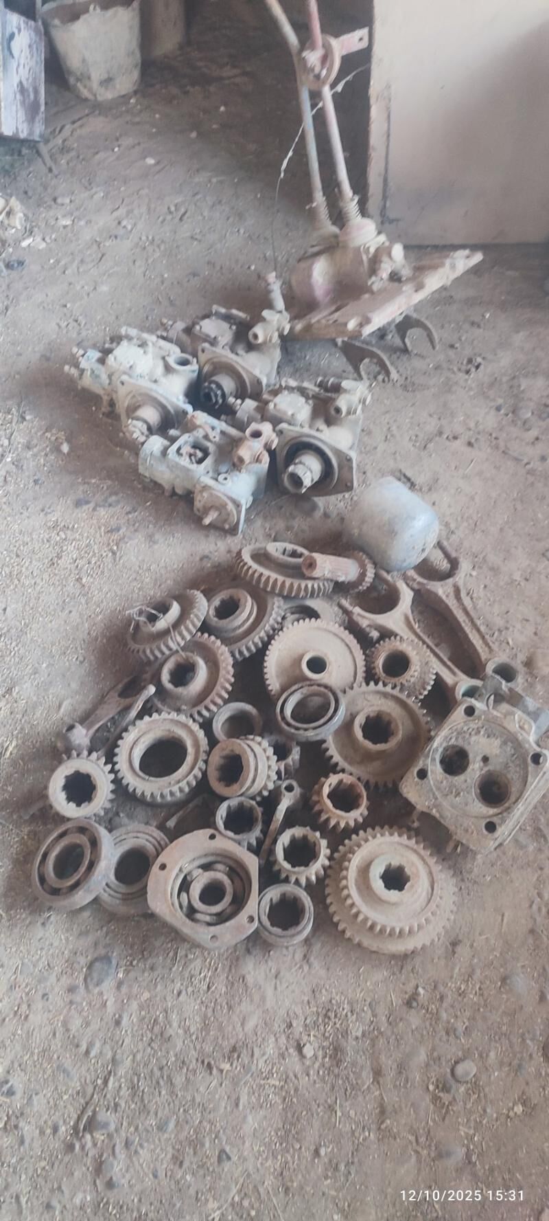 Traktor T 28 zapças 990 TMT - Кака - img 2