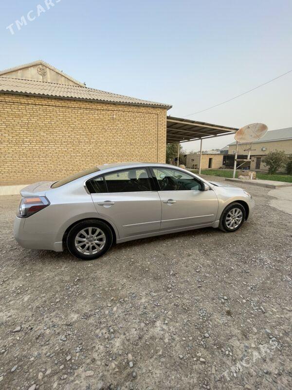 Nissan Altima 2009 - 100 000 TMT - Sakarçäge - img 2