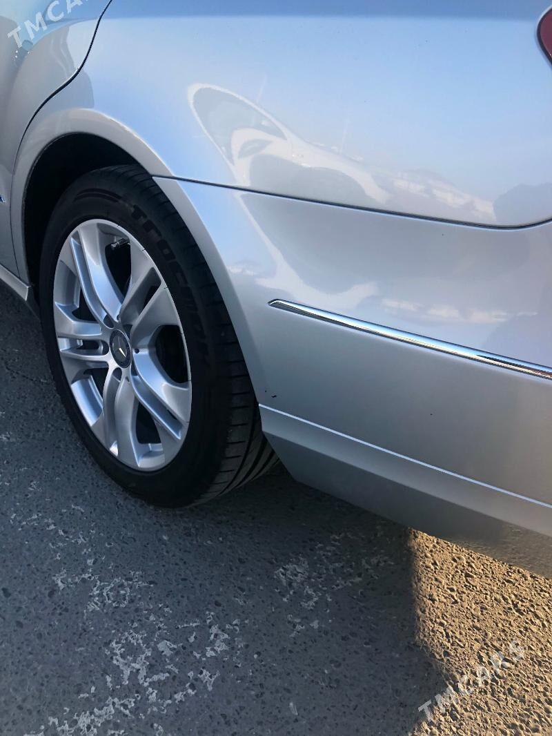 Mercedes-Benz E350 2011 - 340 000 TMT - Hitrowka - img 4