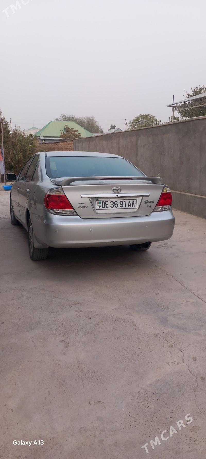 Toyota Camry 2005 - 200 000 TMT - Kaka - img 2
