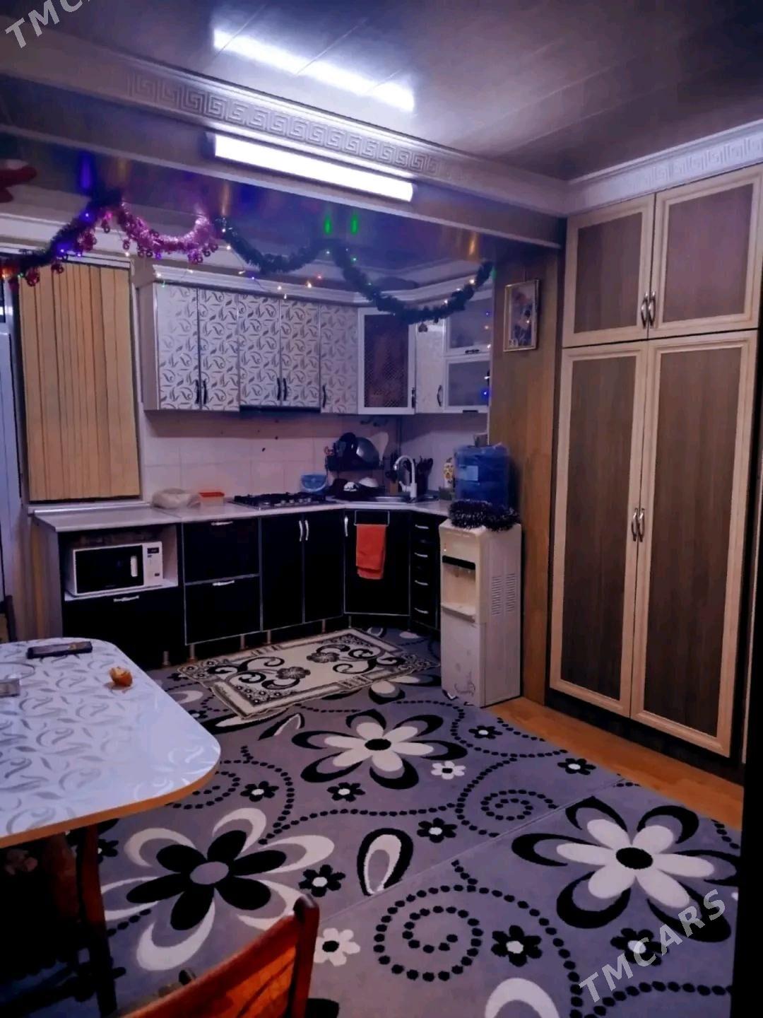 Продается квартира - Türkmenbaşy - img 2