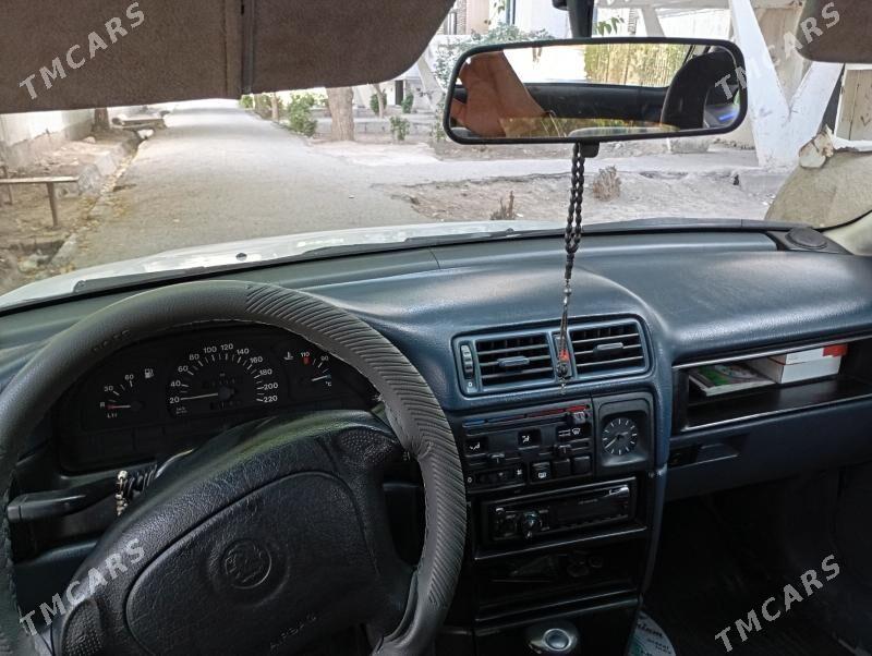 Opel Vectra 1993 - 50 000 TMT - Дашогуз - img 2