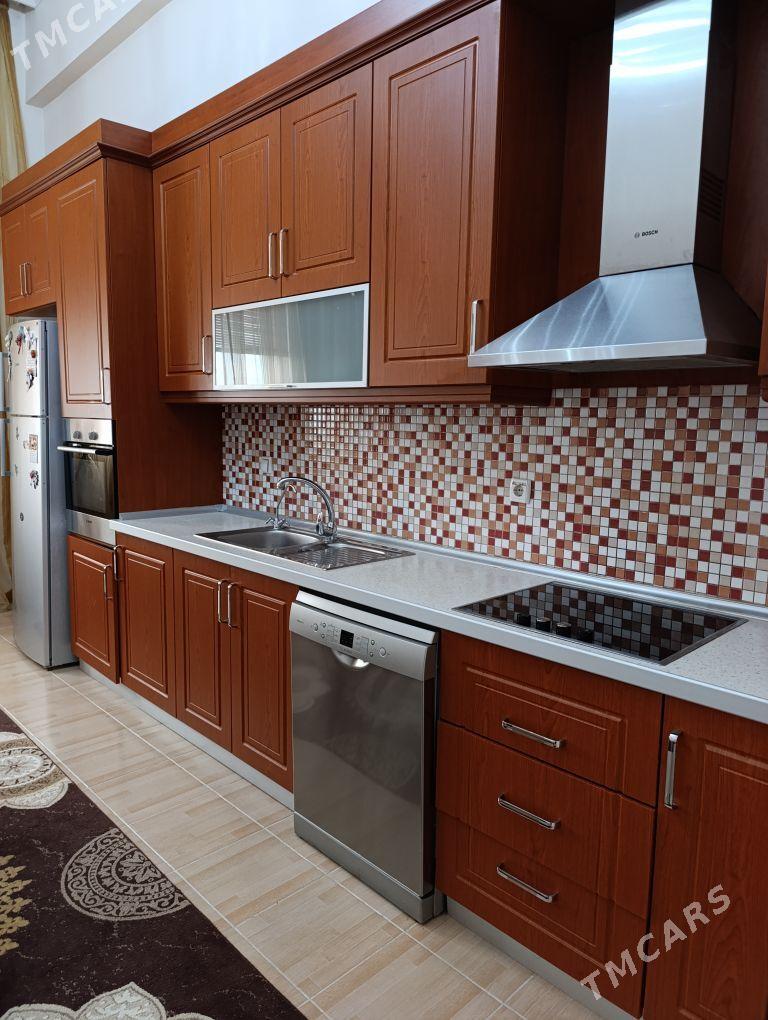 Satlyk Elitka Moskowskiy koçe - Aşgabat - img 2