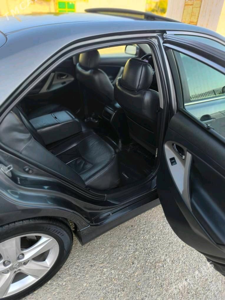 Toyota Camry 2010 - 210 000 TMT - Балканабат - img 2
