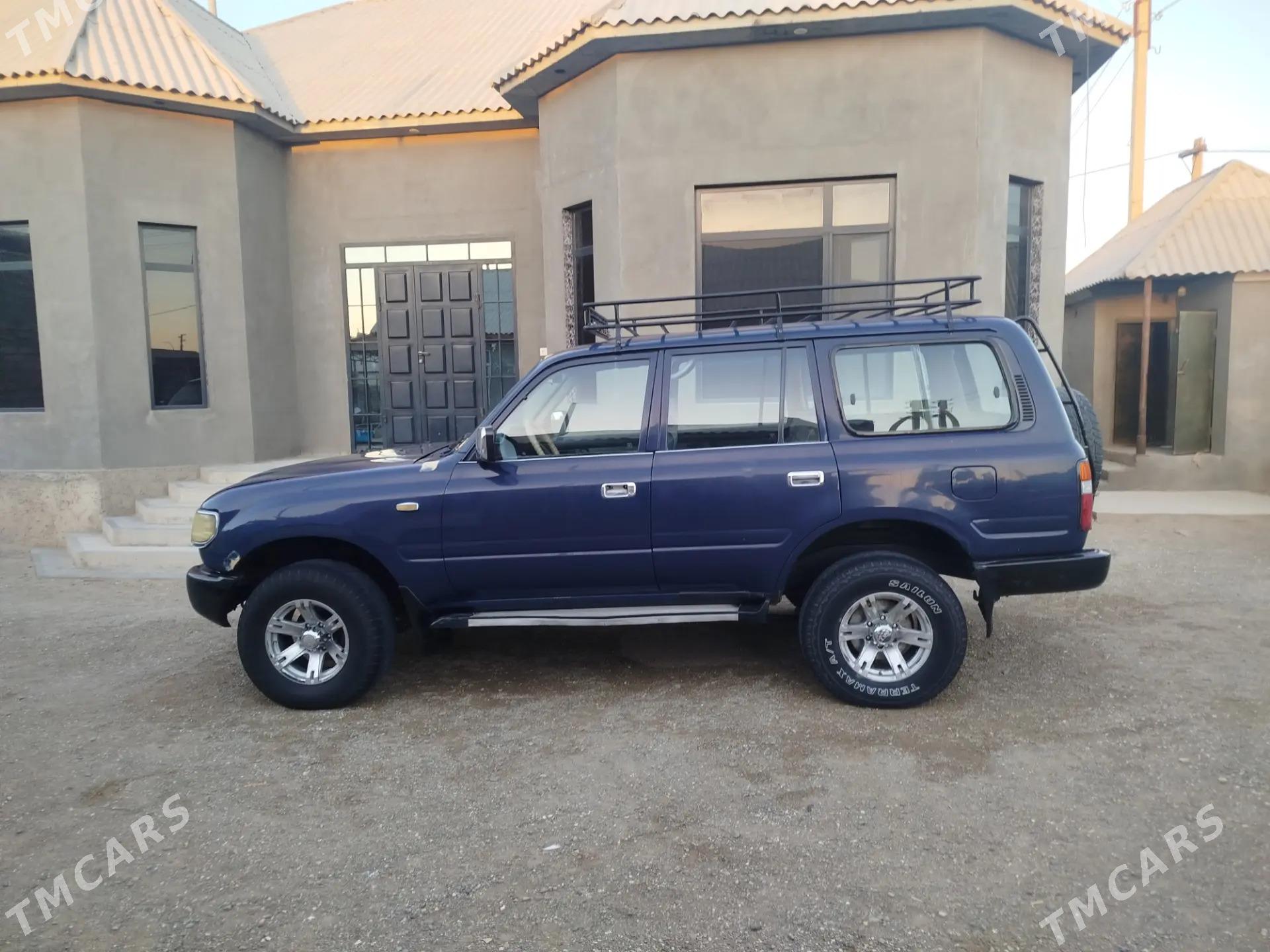 Toyota Land Cruiser 1995 - 70 000 TMT - Гумдаг - img 2
