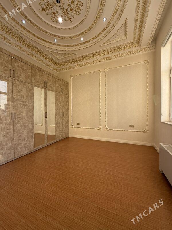 14 Tapgyr 8etaz 4kom 210m2 - Aşgabat - img 2