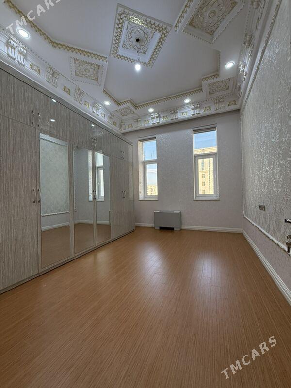 14 Tapgyr 8etaz 4kom 210m2 - Aşgabat - img 1