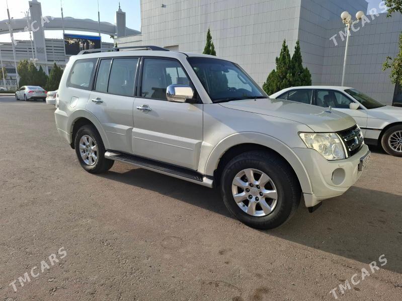 Mitsubishi Pajero 2013 - 315 000 TMT - ул. Подвойского (Битарап Туркменистан шаёлы) - img 1