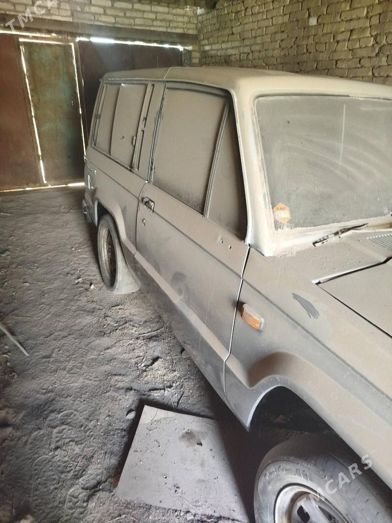 Isuzu Trooper 1990 - 27 000 TMT - Дашогуз - img 3