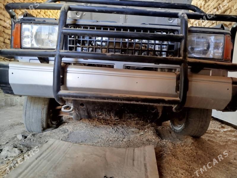 Isuzu Trooper 1990 - 27 000 TMT - Дашогуз - img 4