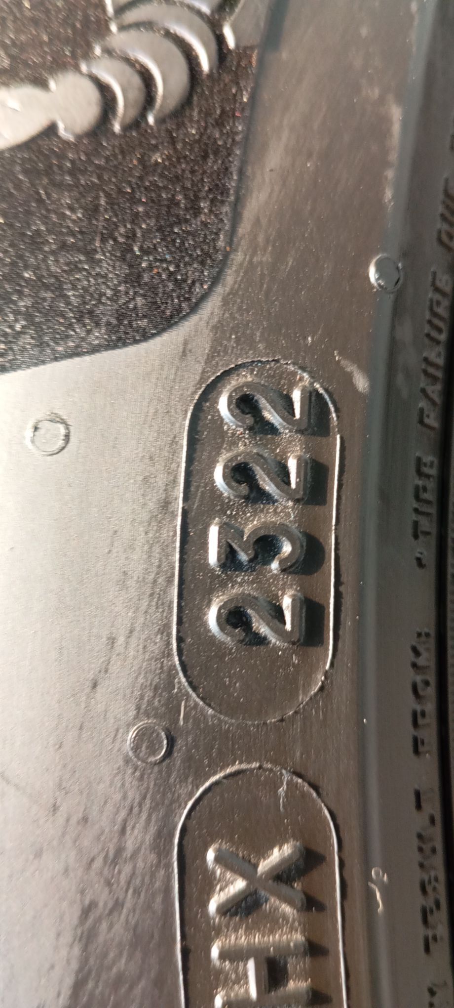 235 45 18 MICHELIN 2 000 TMT - Бедев - img 3