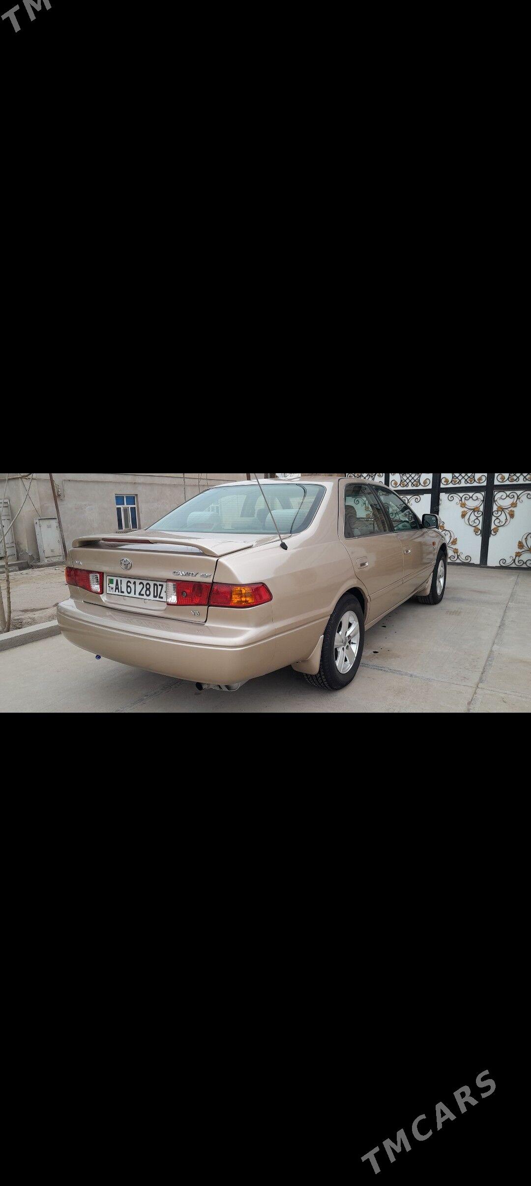 Toyota Camry 1998 - 140 000 TMT - Гурбансолтан Едже - img 1