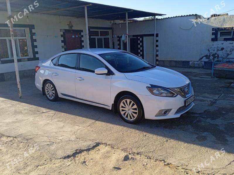 Nissan Sentra 2016 - 150 000 TMT - Бекреве - img 6