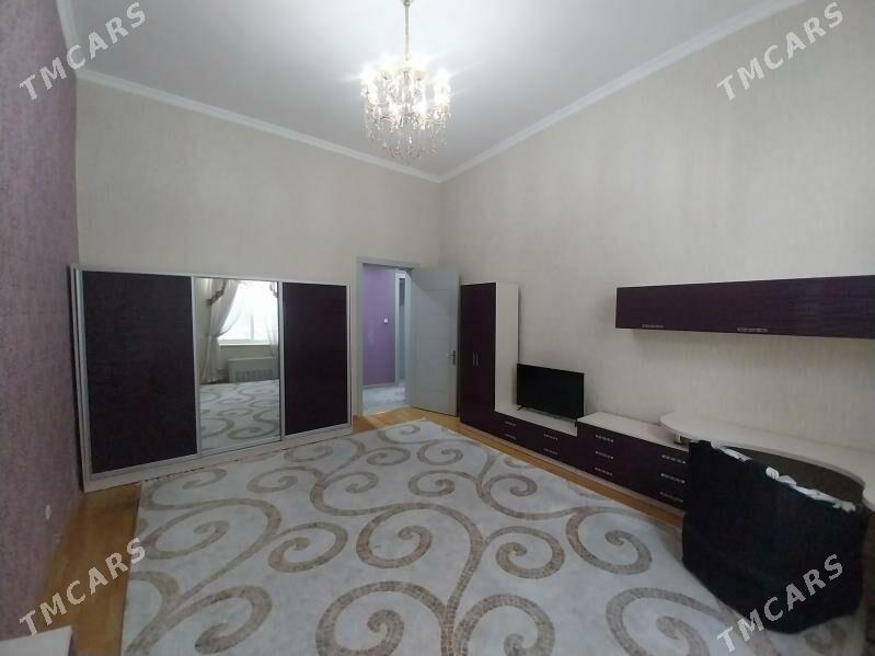 eyesinden arenda - Podwoýski köç. (Bitarap Türkmenistan şaýoly) - img 3