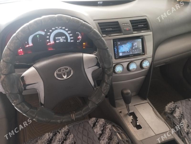 Toyota Camry 2010 - 147 000 TMT - Çärjew - img 6