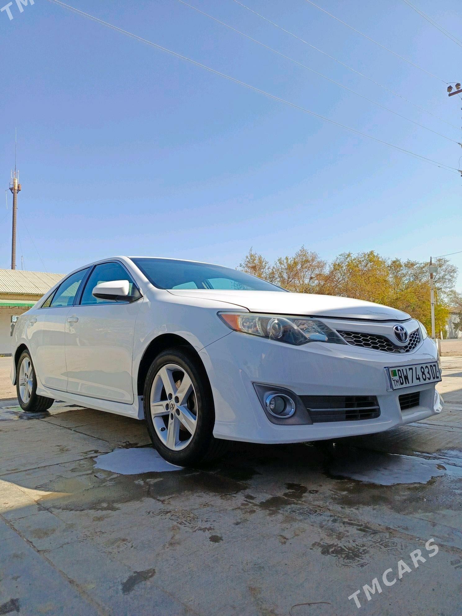 Toyota Camry 2013 - 240 000 TMT - Gurbansoltan Eje - img 2