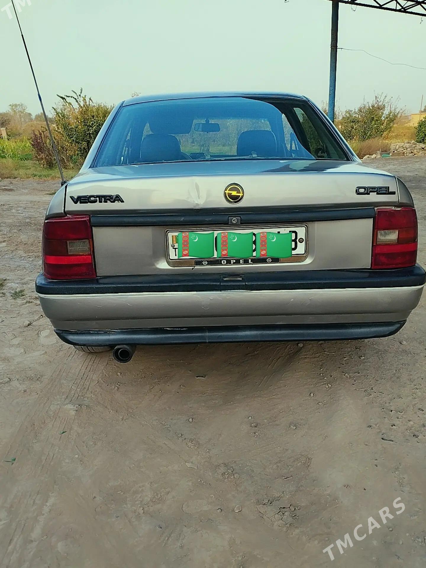 Opel Vectra 1992 - 35 000 TMT - Сакар - img 1