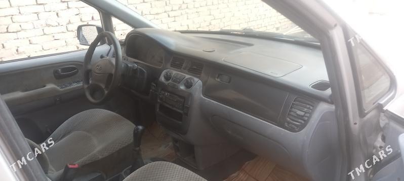 Hyundai Trajet 2004 - 70 000 TMT - Шабатский этрап - img 1