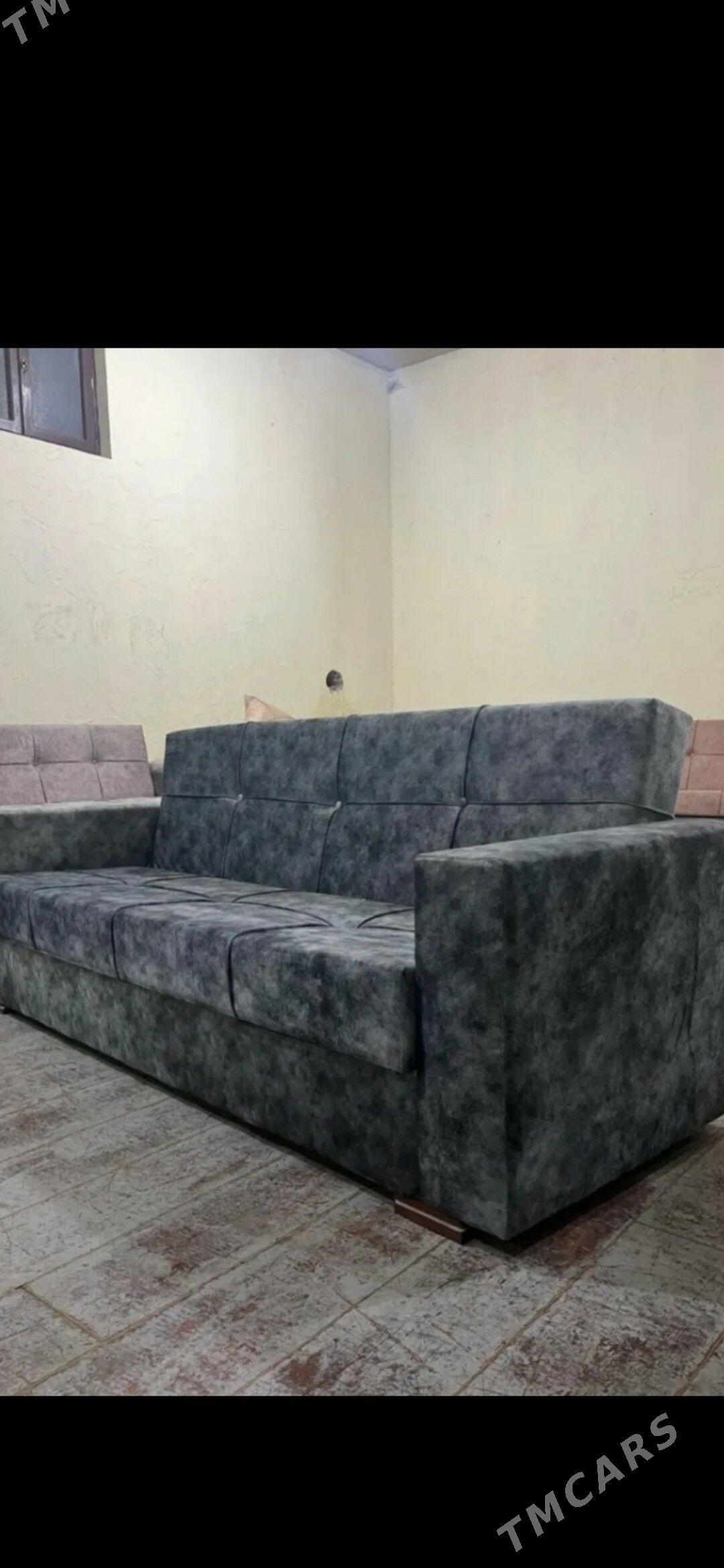 diwan - Mary - img 2