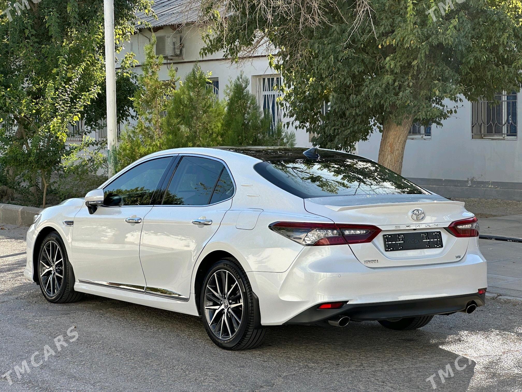 Toyota Camry 2022 - 598 000 TMT - Балканабат - img 4