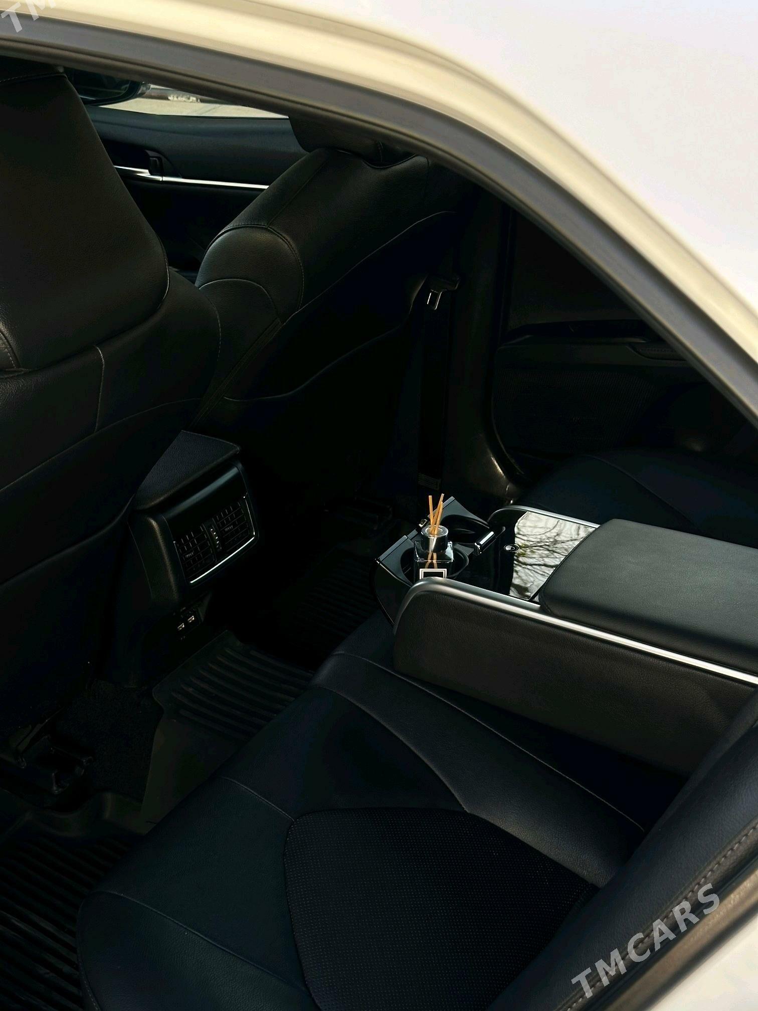 Toyota Camry 2022 - 598 000 TMT - Балканабат - img 9