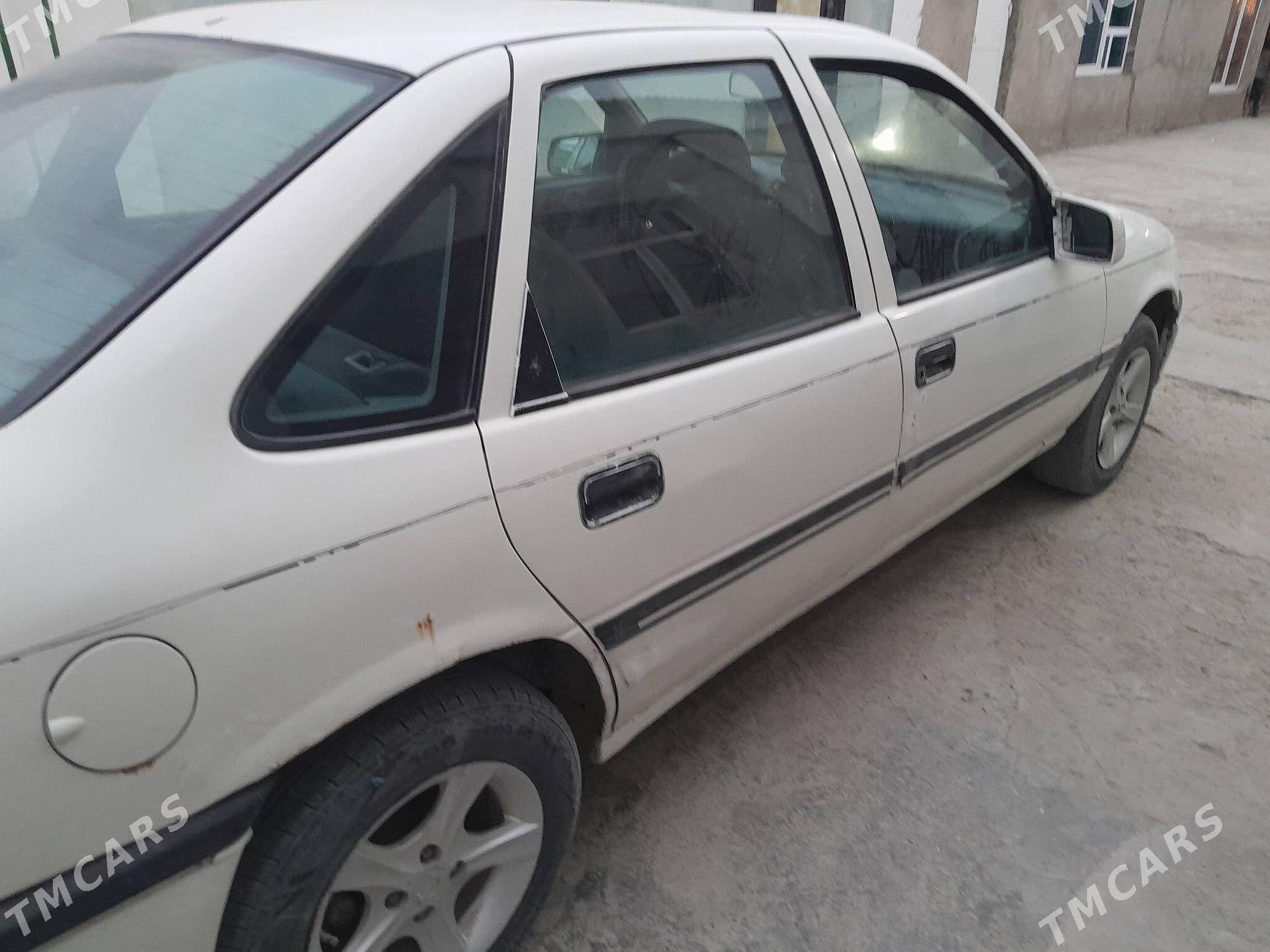 Opel Vectra 1990 - 28 000 TMT - Бахарден - img 1