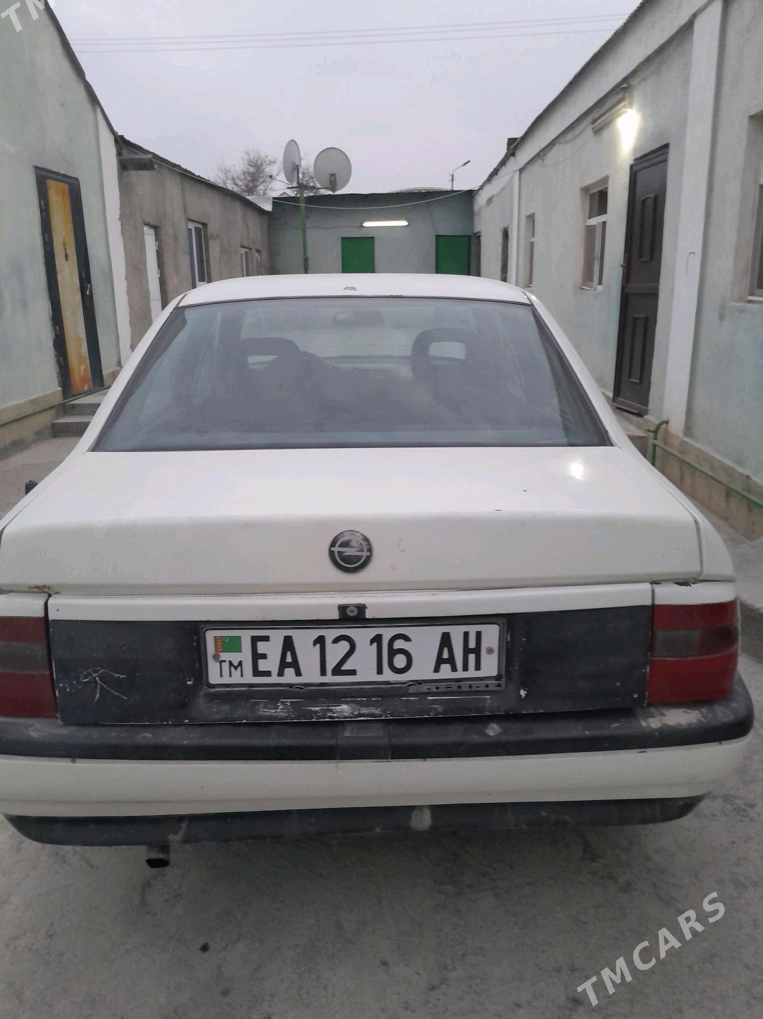 Opel Vectra 1990 - 28 000 TMT - Бахарден - img 4