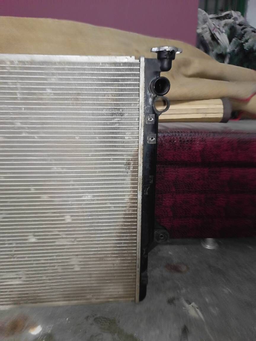 Radýatyr tayota prada 1 000 TMT - Köşi - img 1