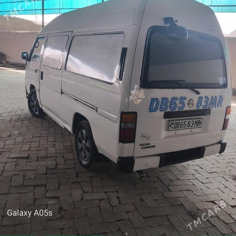 Nissan Urvan 1995 - 60 000 TMT - Векильбазар - img 3